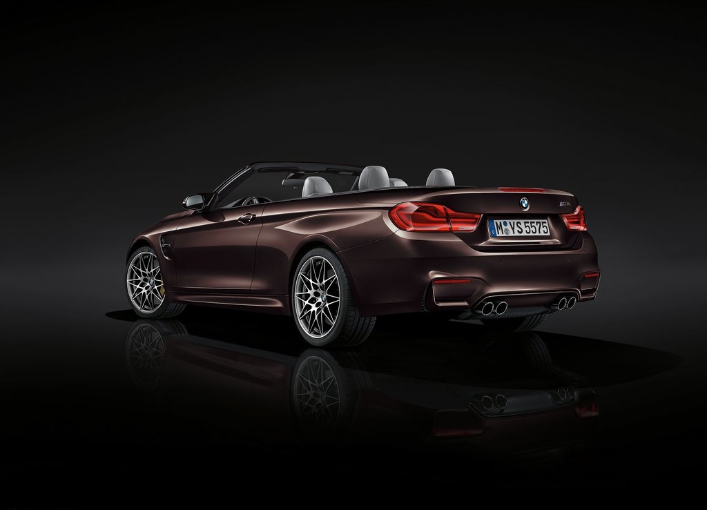 BMW geeft de BMW 4 Serie een modeljaarupdate. De wijzigingen zijn te miniem om te spreken van een facelift, maar er is zeker wat veranderd. Ook voor andere BMW-modellen zijn er kleine wijzigingen.