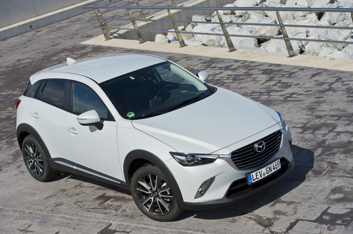 Nieuwe Mazda CX-3 is er vanaf 20.990 euro, maar de SkyLease GT dieselversie start bij 28.290 euro terwijl de populaire benzineversie GT-M op 27.490 euro uit komt.