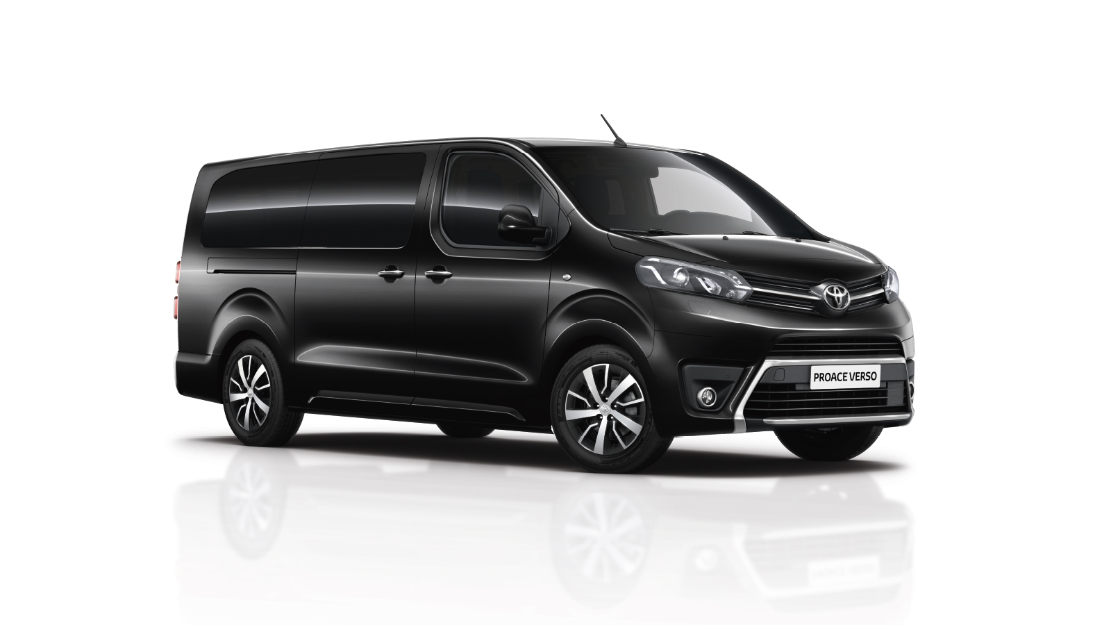 De Toyota ProAce start voortaan met een nieuwe 1,5 liter diesel in plaats van de bestaande 1,6 liter.