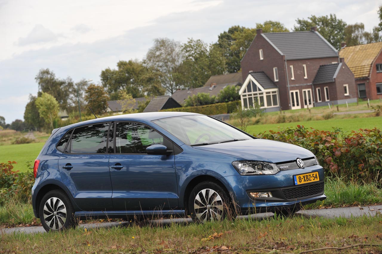 De autoverkopen in de maand juli 2017 zitten met 5,5 procent in de lift.