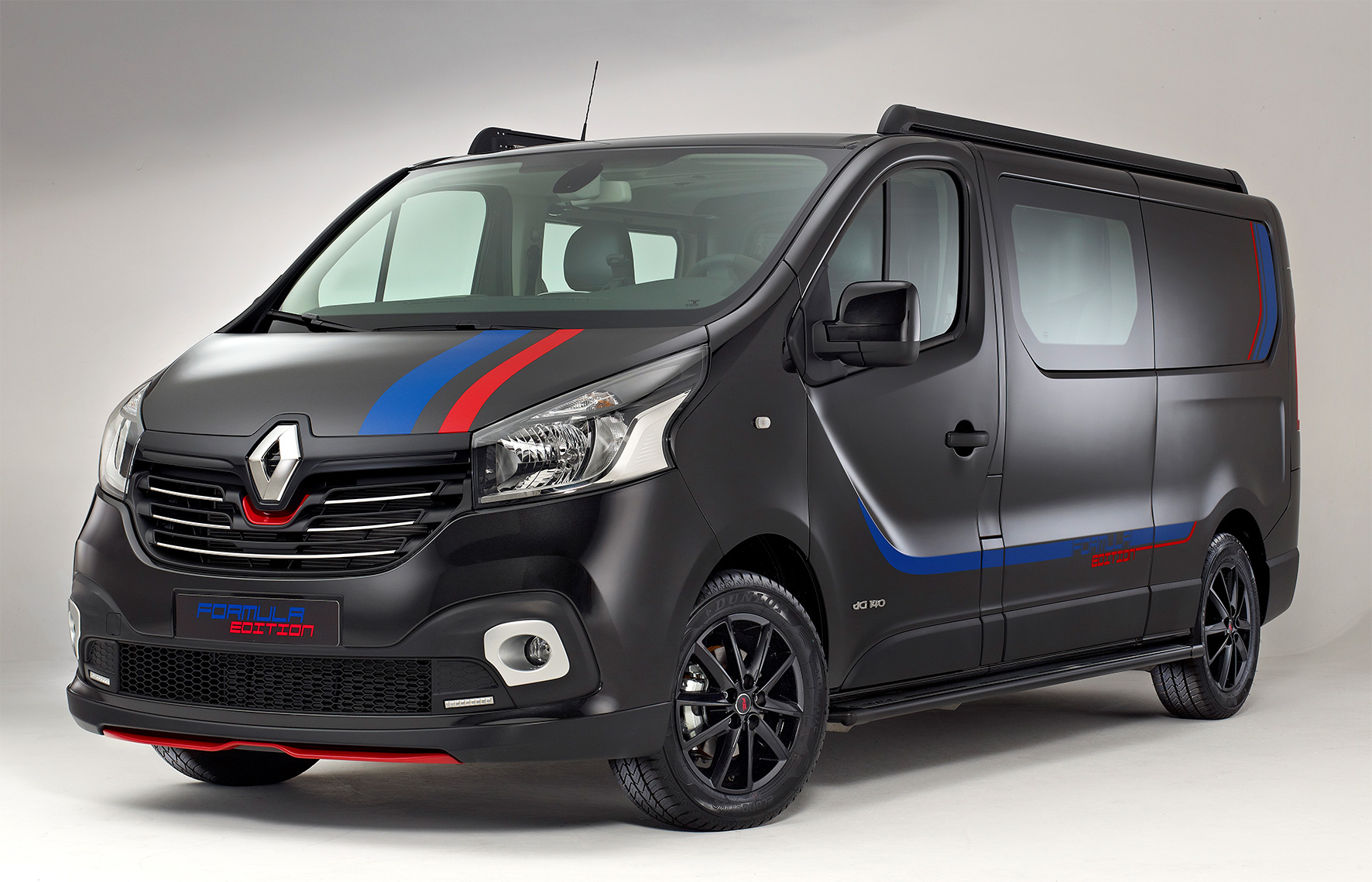 Renault naar BedrijfsautoRAI met Kangoo Express, Trafic Formula Edition en Alaskan Pickup concept.