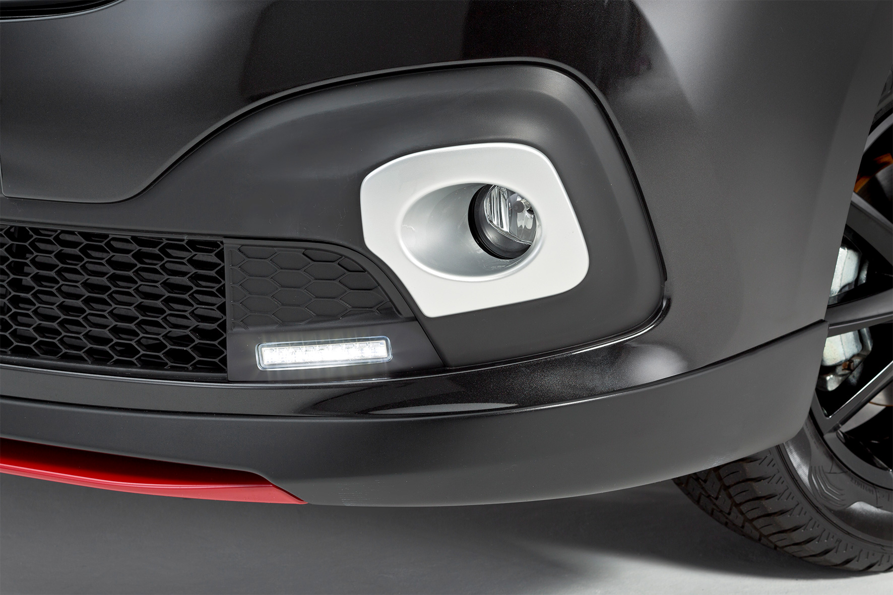 Renault naar BedrijfsautoRAI met Kangoo Express, Trafic Formula Edition en Alaskan Pickup concept.