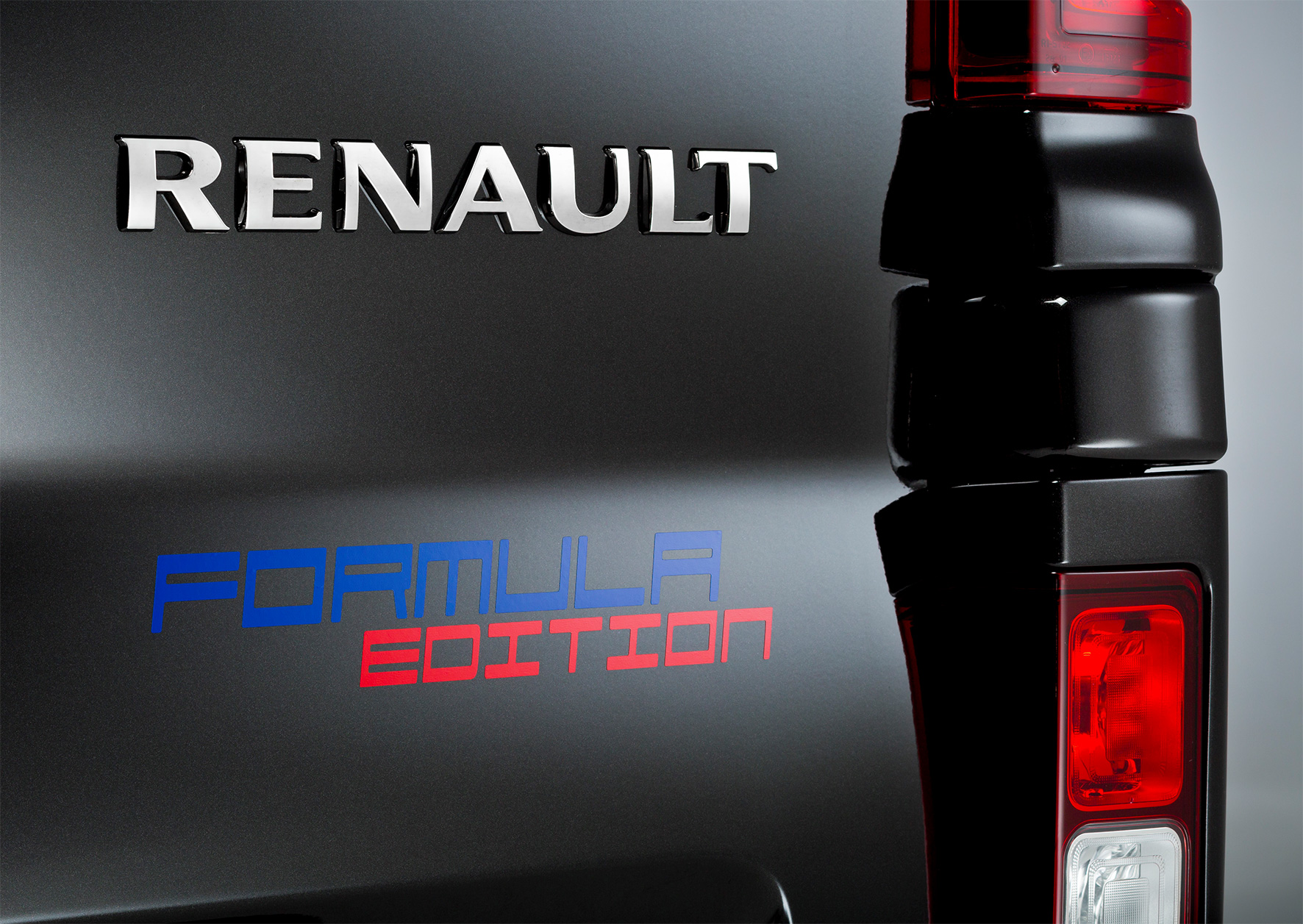 Renault naar BedrijfsautoRAI met Kangoo Express, Trafic Formula Edition en Alaskan Pickup concept.