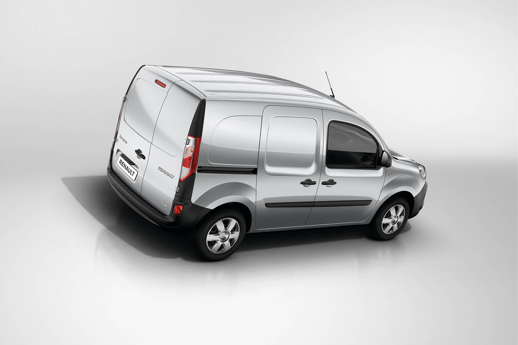 Renault naar BedrijfsautoRAI met Kangoo Express, Trafic Formula Edition en Alaskan Pickup concept.