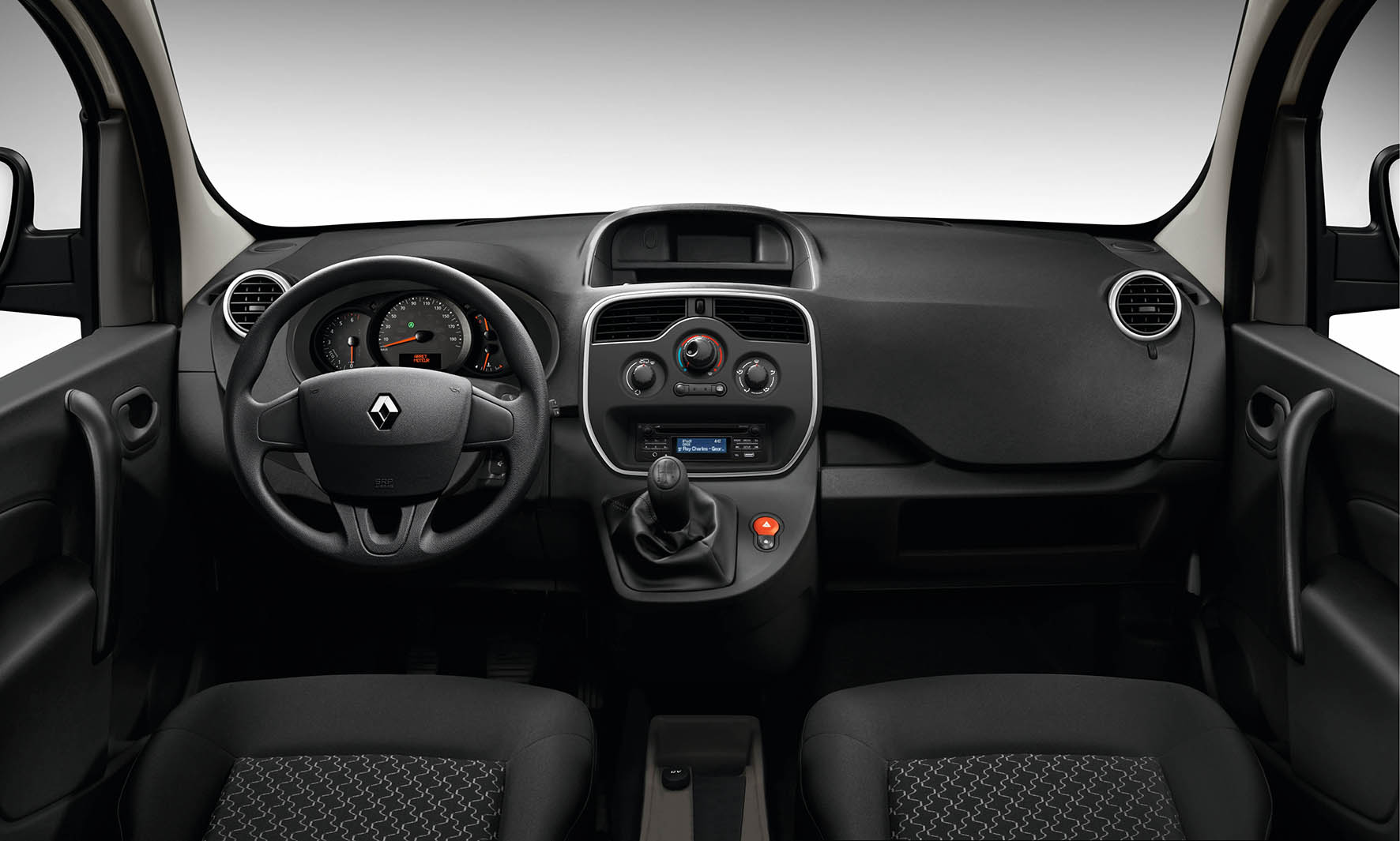 Renault naar BedrijfsautoRAI met Kangoo Express, Trafic Formula Edition en Alaskan Pickup concept.