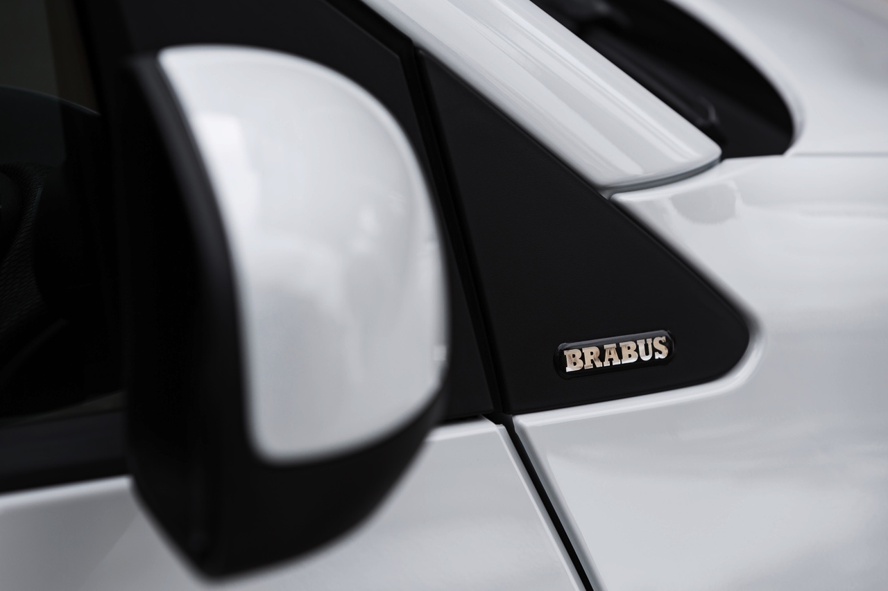 Smart introduceert nieuwe BRABUS fortwo en BRABUS forfour. Ze worden beiden ook leverbaar als BRABUS Xclusive met nog meer luxe. Het duo beschikt over een 109 pk sterke turbmomotor en twinamic.