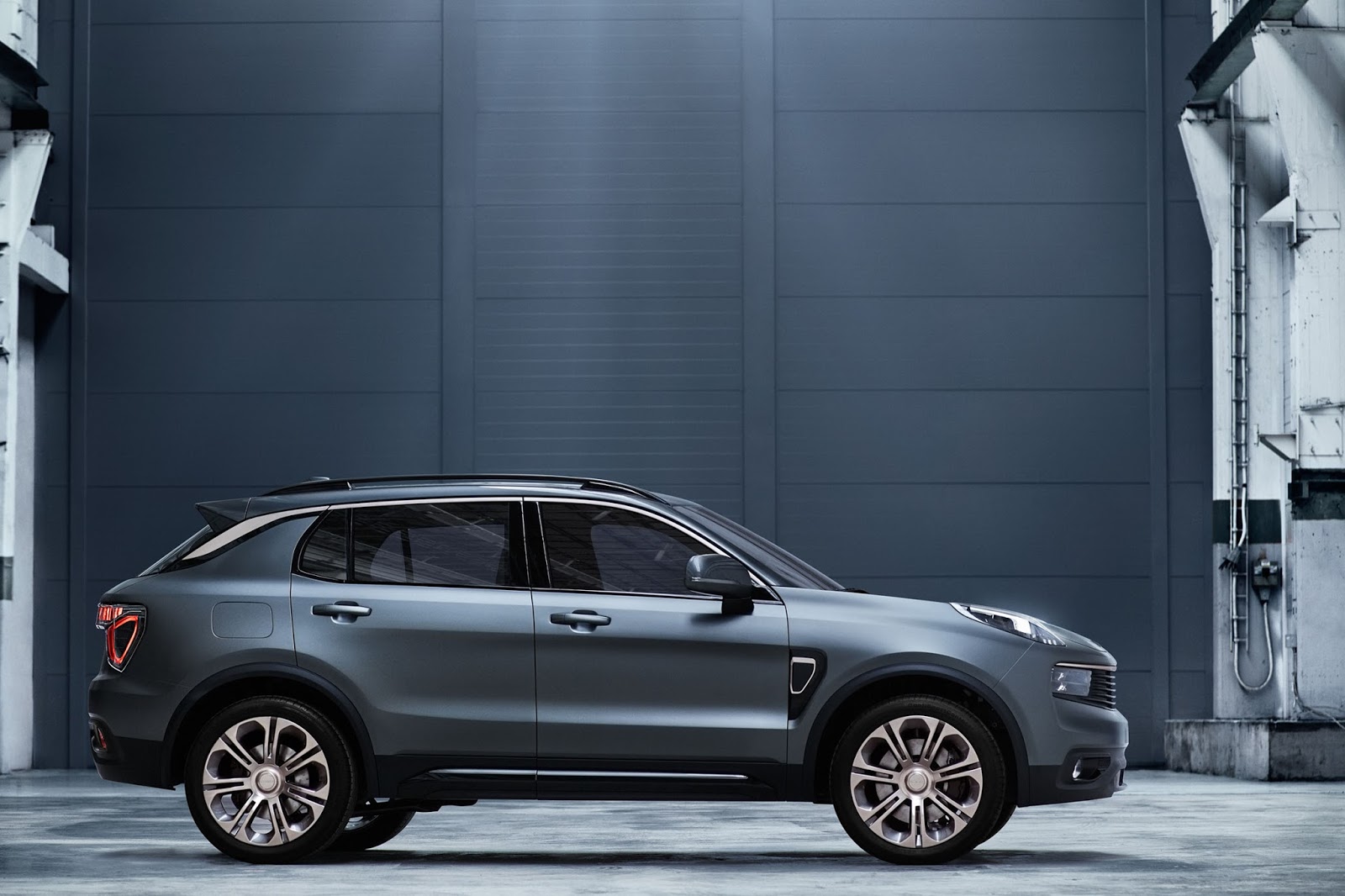 Geely, eigenaar van Volvo, presenteert in samenwerking daarmee het nieuwe merk Lynk & Co. Connectiviteit staat hoog in het vaandel en de internationale verkoopambities zijn zeker aanwezig.