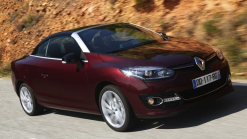 Autotest vernieuwde Renault Mgane Coup-Cabriolet TCe130 met nieuwe 1.2 liter turbomotor. De Mgane CC test is gereden met de dCi 130.