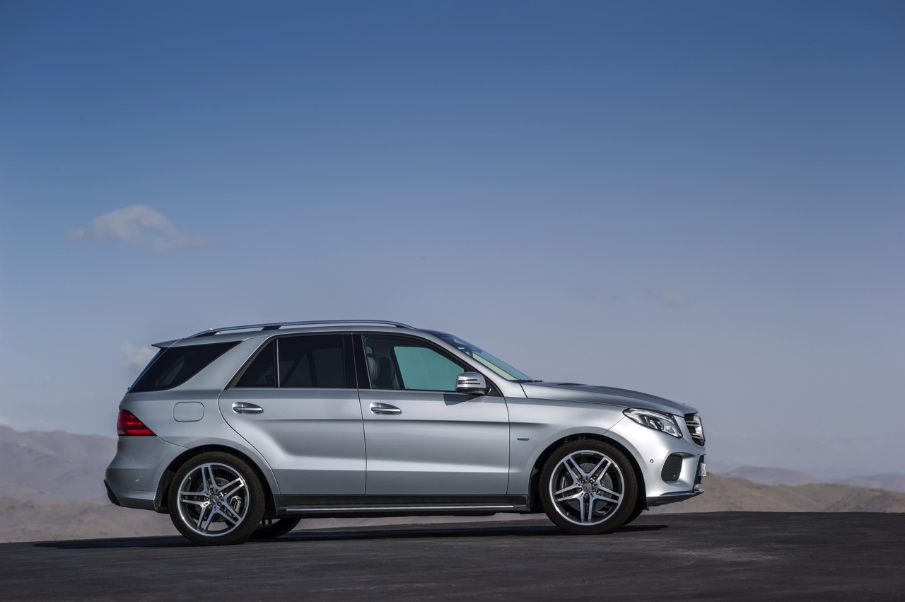Debuut facelift M-Klasse als Mercedes GLE met nieuwe GLE 500e plug-in hybride en AMG-varianten.