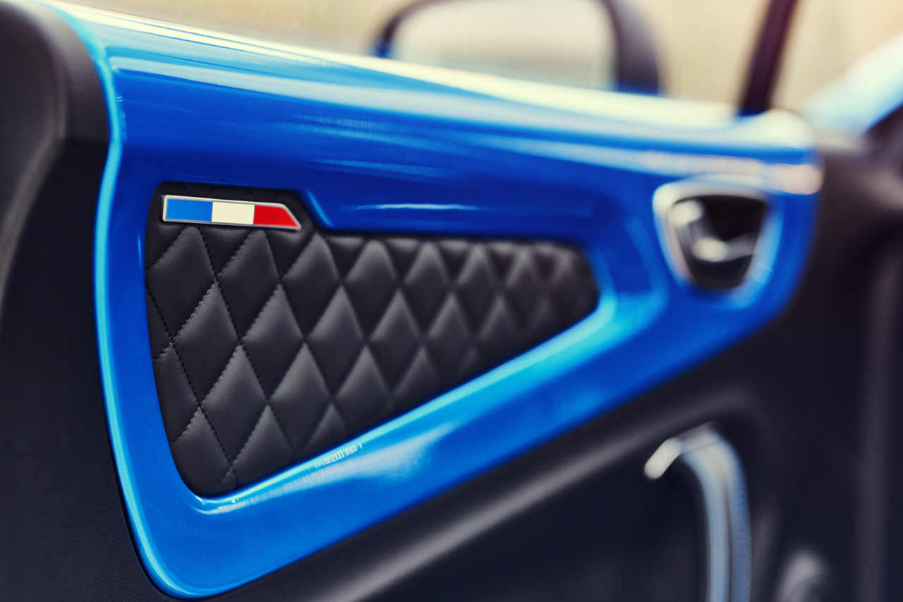 Renault herintroduceert het merk Alpine en maakt met de lichtgewicht A110 meteen een diepe indruk.