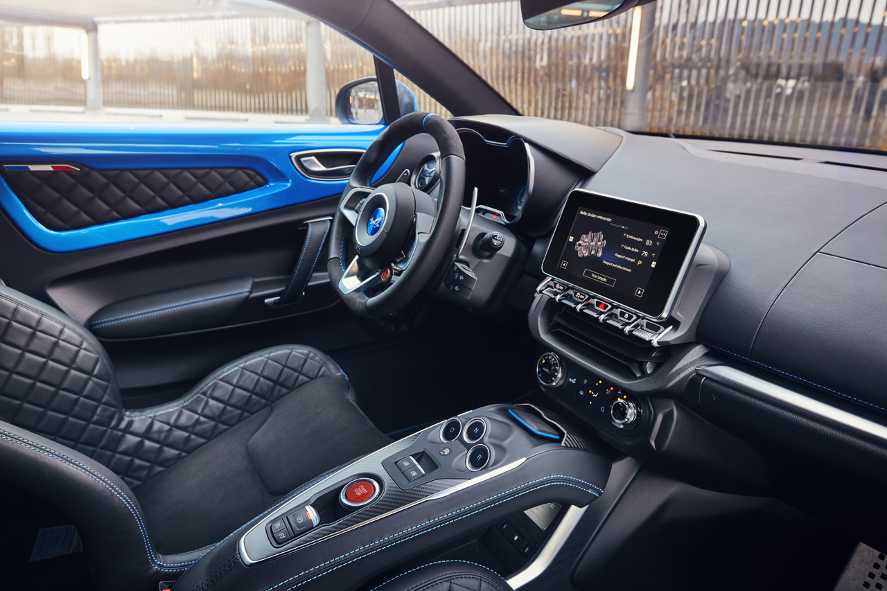 Renault herintroduceert het merk Alpine en maakt met de lichtgewicht A110 meteen een diepe indruk.