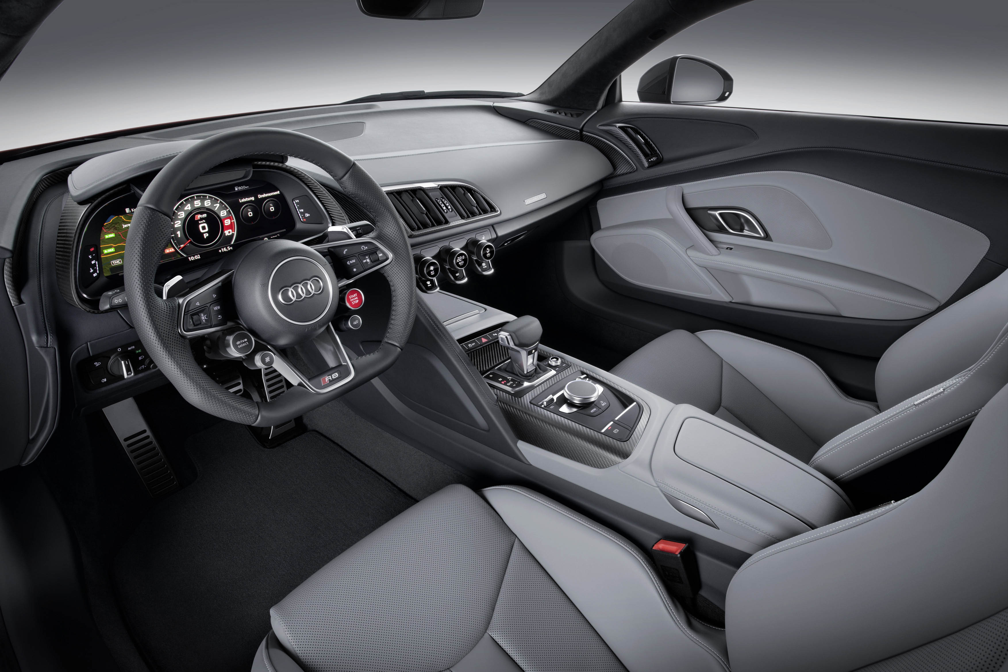 De tweede generatie Audi R8 ziet het licht en komt ook als R8 e-tron. Die heeft 450 km actieradius en zal zijn techniek gaan delen met een sedanmodel.