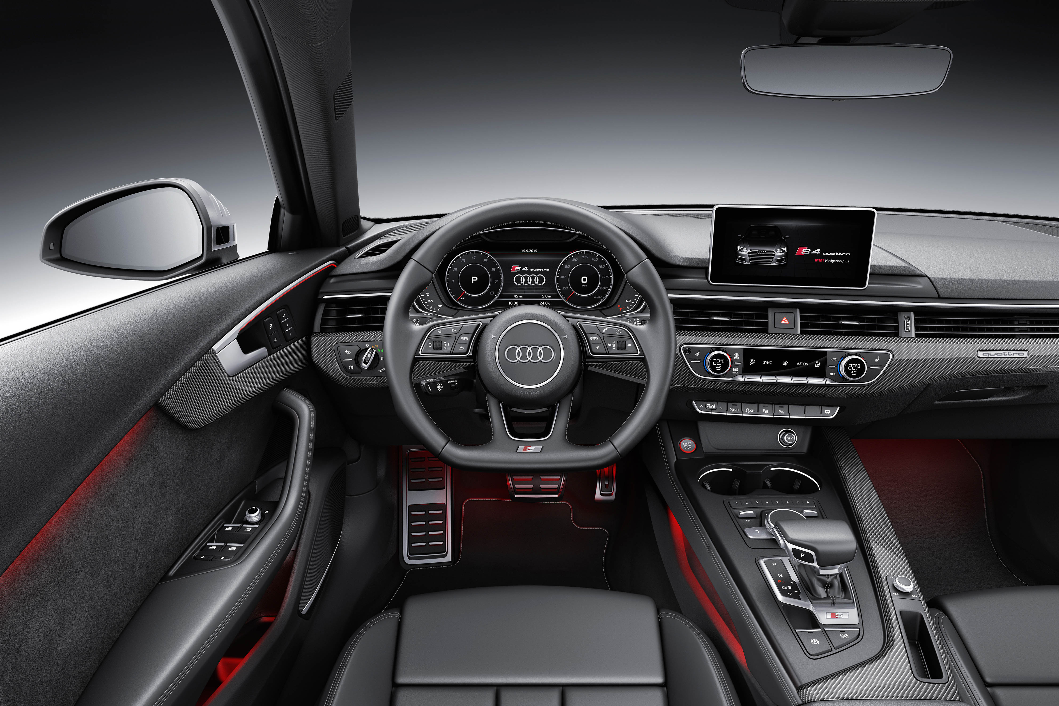 Nieuwe Audi A4 ook gepresenteerd als S4 en S4 Avant. Met zijn 3.0 TFSI en 354 pk is deze uitvoering het voorlopige topmodel.