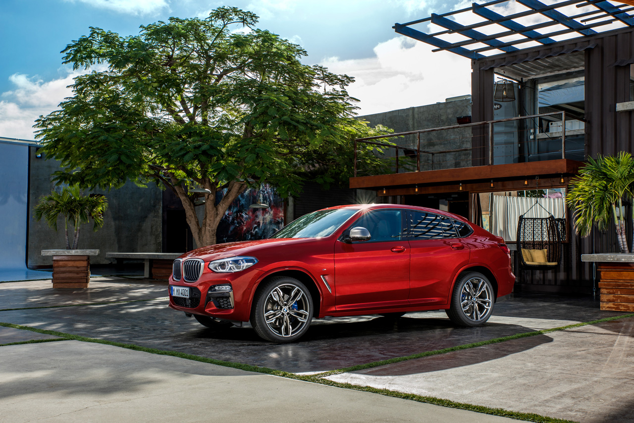 BMW lanceert in Genve de volledig nieuwe, tweede generatie X4.
