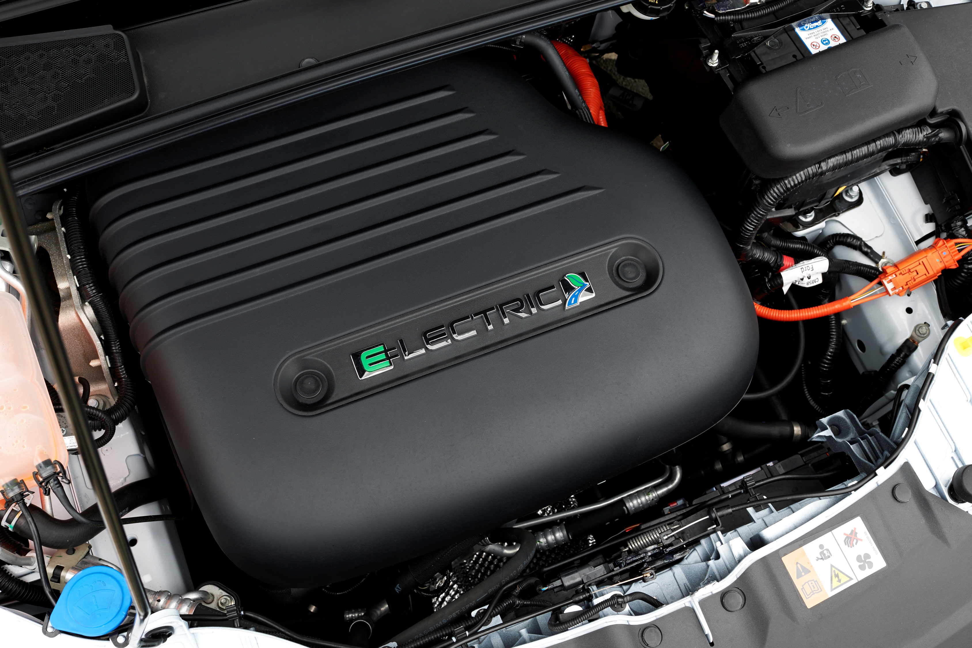 Ford introduceert in 2016 de vernieuwde Focus Electric en zet dertien nieuwe modellen met elektrische aandrijving op de agenda voor het jaar 2020.