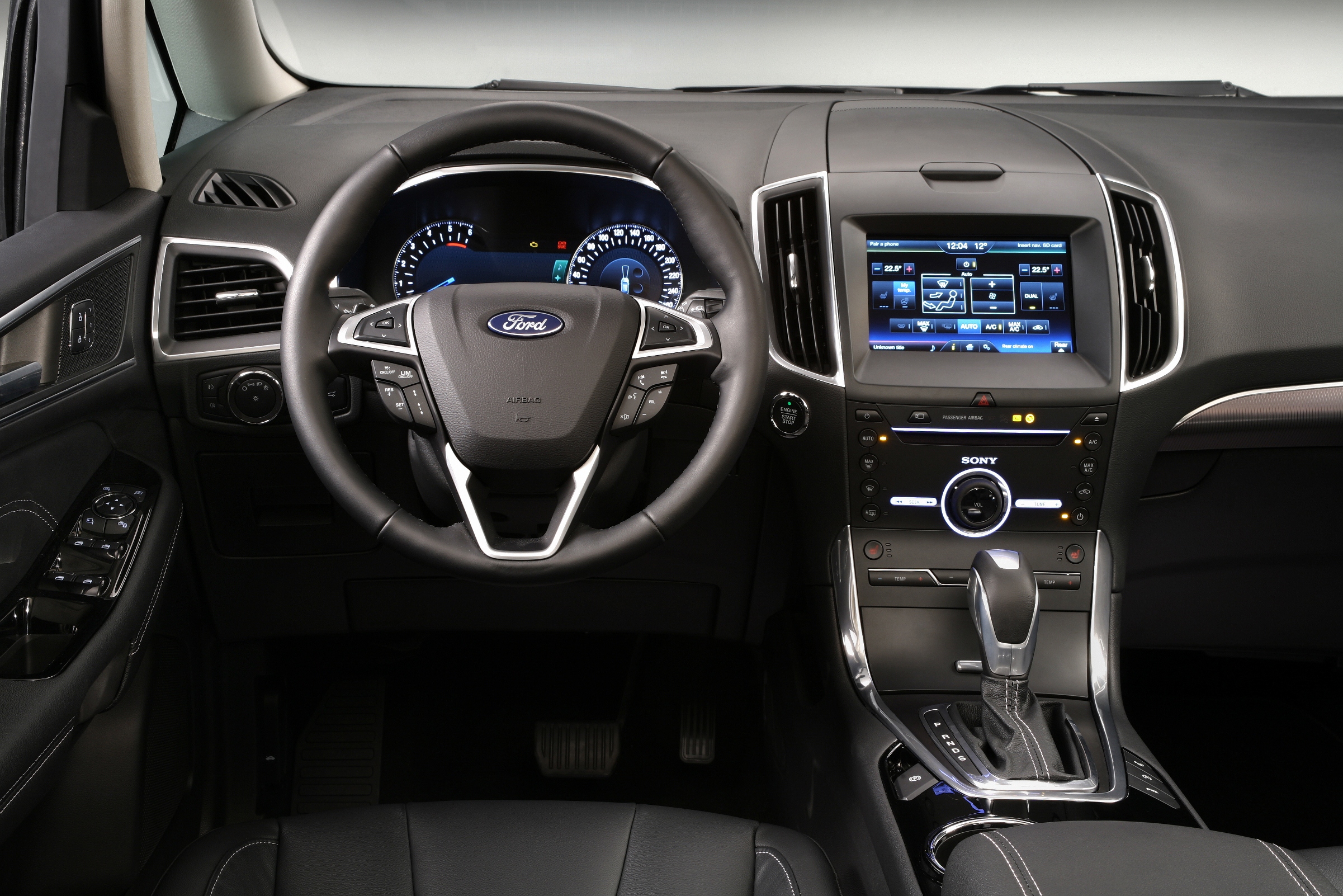 Nieuwe Ford Galaxy is veelzijdiger en voordeliger met nieuwe EcoBoost motoren en AWD.
