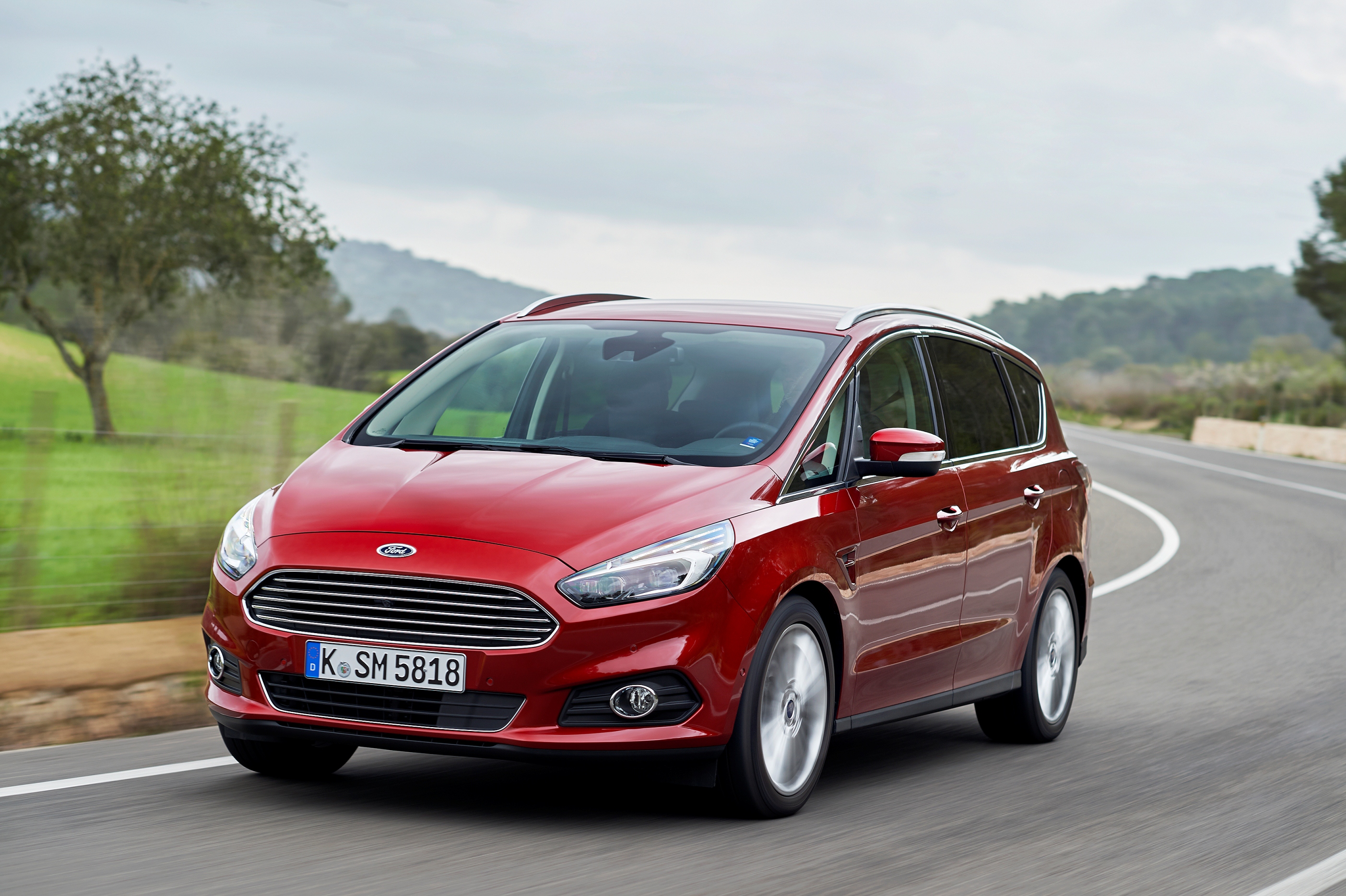 Nieuwe Ford S-MAX aan de start voor 37.560 euro, leverbaar met 1.5 EcoBoost, 2.0 EcoBoost en 2.0 TDCi diesel.