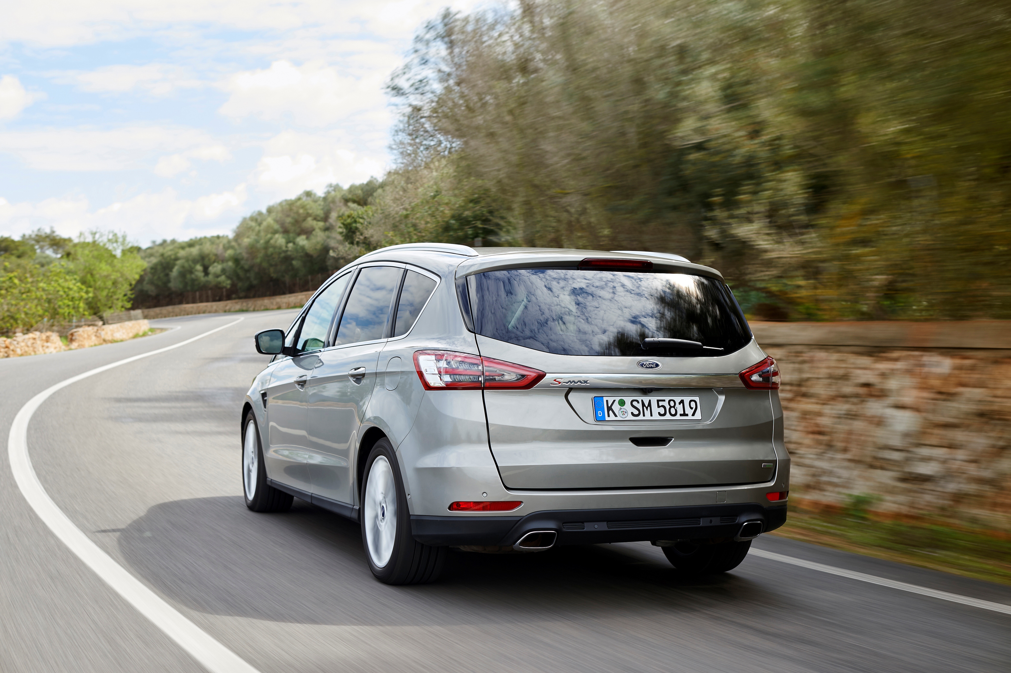 Nieuwe Ford S-MAX aan de start voor 37.560 euro, leverbaar met 1.5 EcoBoost, 2.0 EcoBoost en 2.0 TDCi diesel.