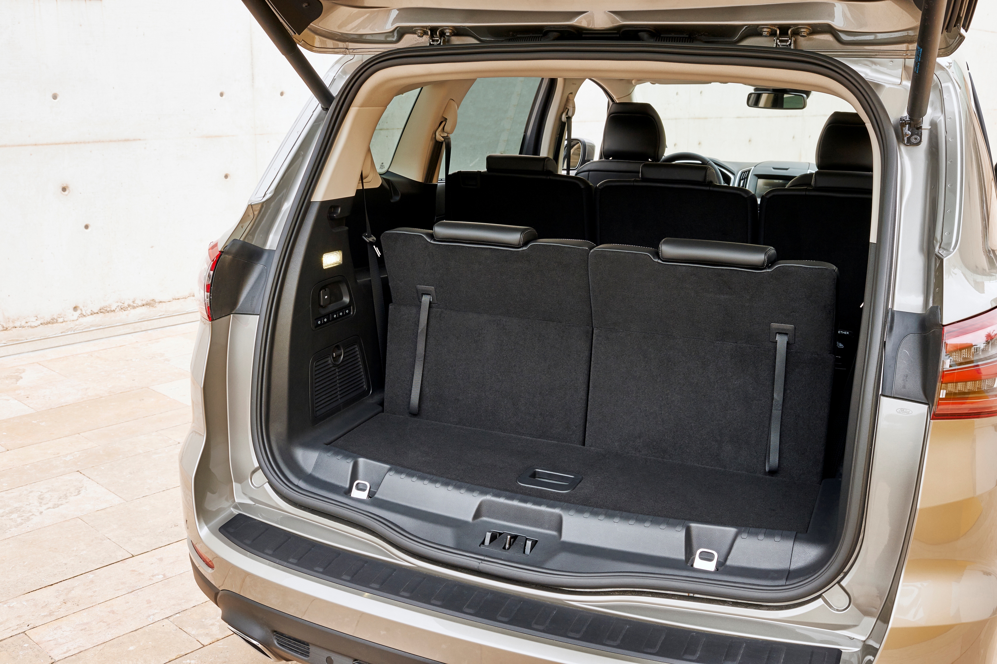 Nieuwe Ford S-MAX aan de start voor 37.560 euro, leverbaar met 1.5 EcoBoost, 2.0 EcoBoost en 2.0 TDCi diesel.