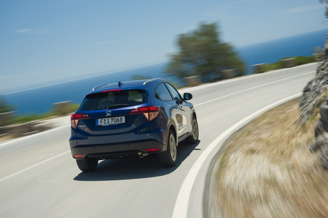 Honda HR-V autotest: de nieuwe compacte cross-over heeft de ruimte van een veel grotere en staat merk sterke motoren potent in de markt.