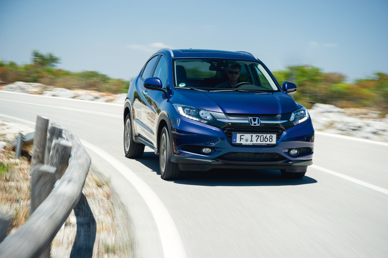 Honda HR-V autotest: de nieuwe compacte cross-over heeft de ruimte van een veel grotere en staat merk sterke motoren potent in de markt.