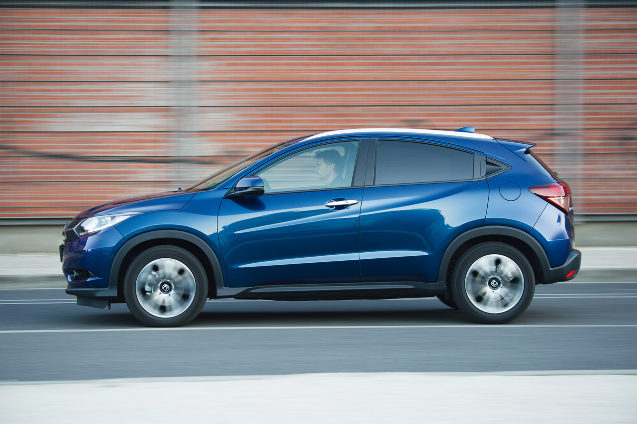 Honda HR-V autotest: de nieuwe compacte cross-over heeft de ruimte van een veel grotere en staat merk sterke motoren potent in de markt.