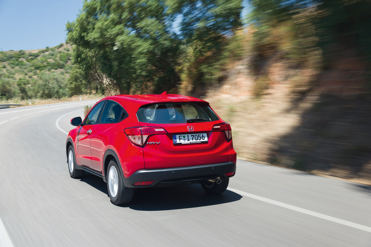 Honda HR-V autotest: de nieuwe compacte cross-over heeft de ruimte van een veel grotere en staat merk sterke motoren potent in de markt.