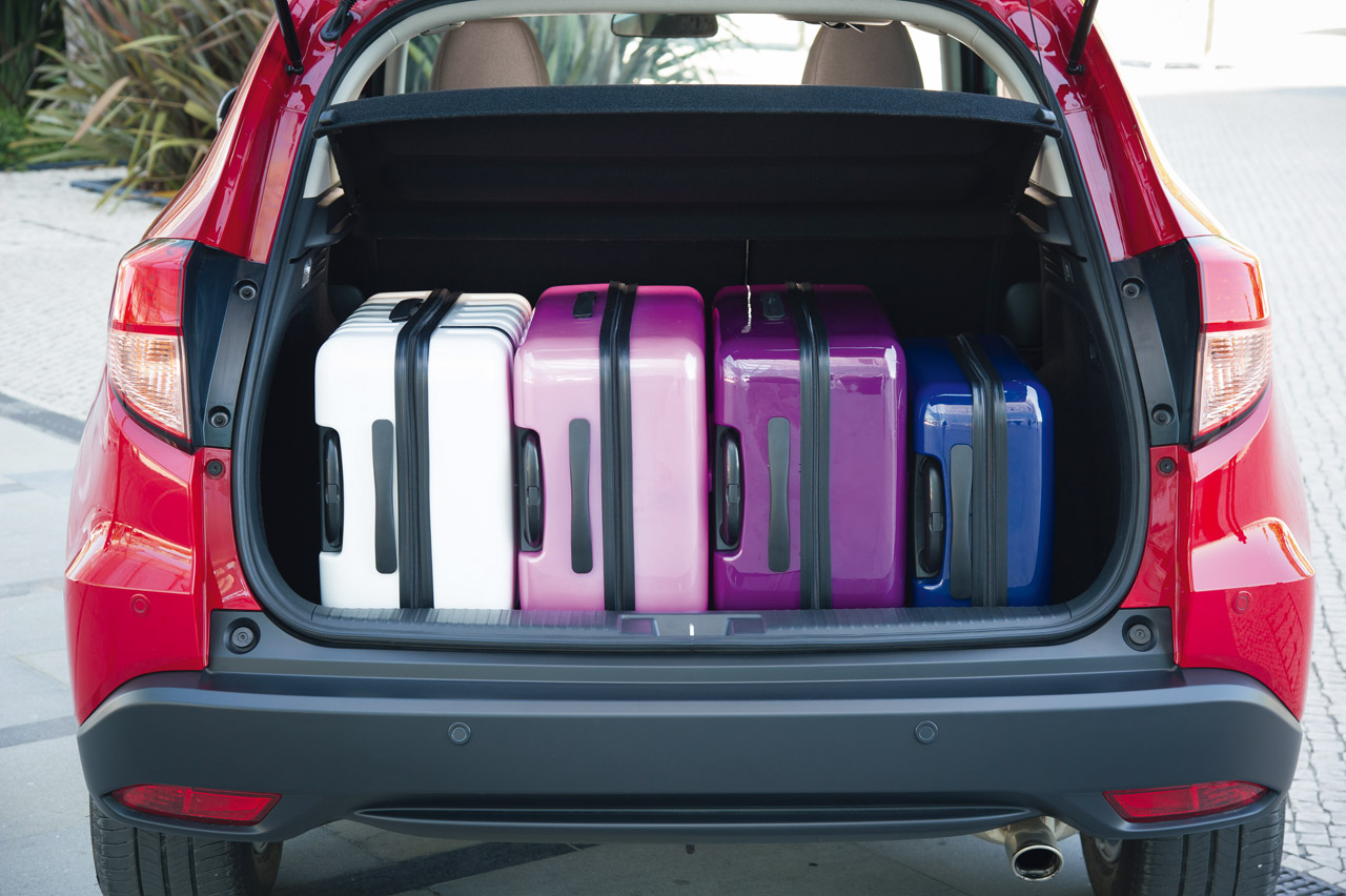 Honda HR-V autotest: de nieuwe compacte cross-over heeft de ruimte van een veel grotere en staat merk sterke motoren potent in de markt.