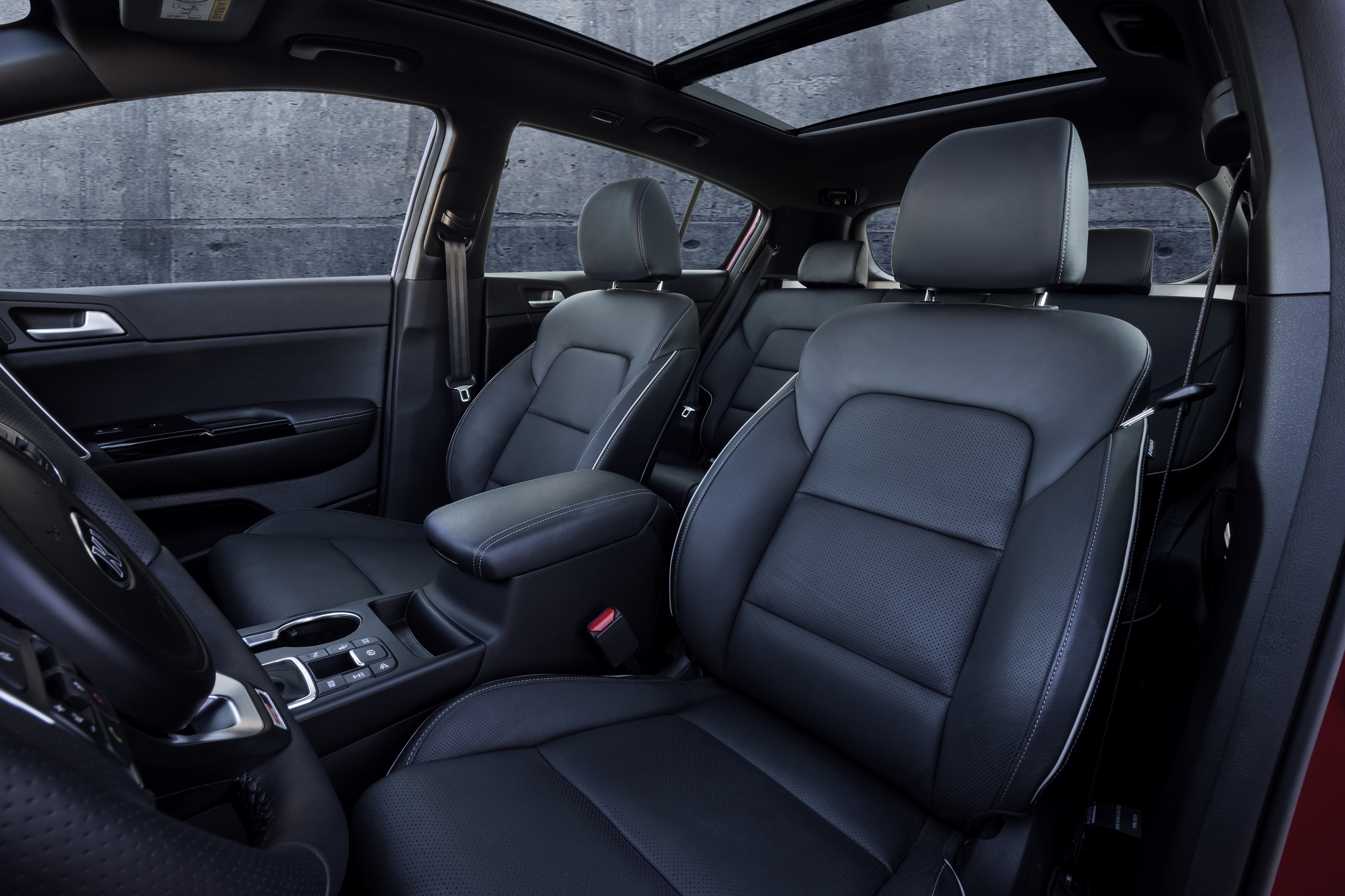 Nieuwe Kia Sportage komt in het eerste kwartaal van 2016 naar Nederland en is voor het eerst leverbaar als GT-Line in combinatie met de 1.6 T-GDI motor.