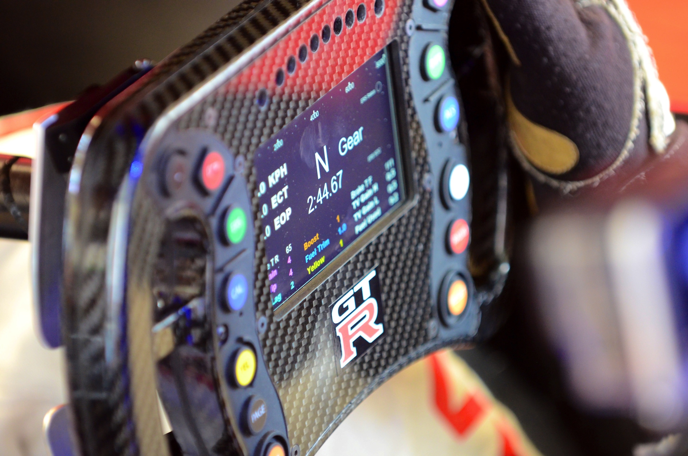 Nissan onthulde vannacht tijdens de Super Bowl de GT-R LM Nismo, die het op moet gaan nemen tegen autos als de Toyota TS040, de Audi R18 en de Porsche 919 in de LM P1-klasse in de 24 uren van Le Mans
