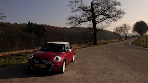 Test nieuwe MINI Cooper 2014, Born in Born.