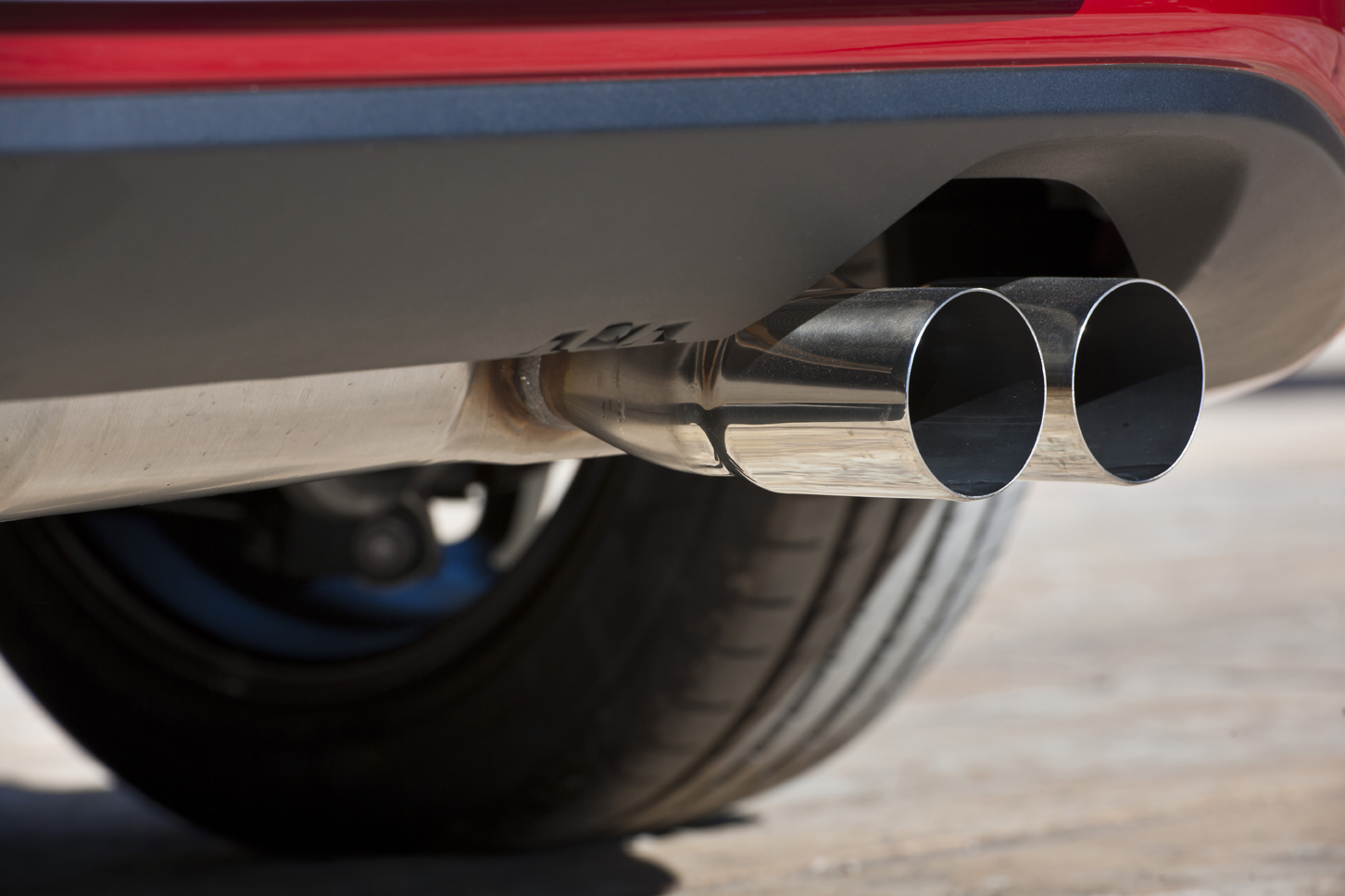 Nieuwe Mazda MX-5 alleen handgeschakeld naar Nederland met 1.5 of 2.0 liter SkyAciv-G benzinemotor.