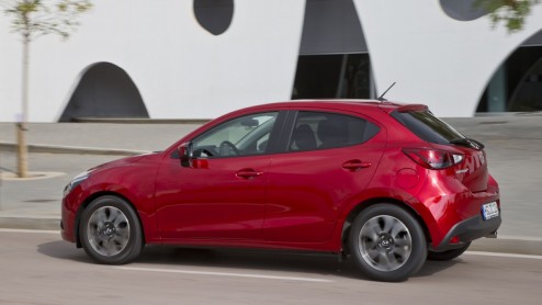 Vanafprijs nieuwe Mazda2 komt op 14.490 euro, met standaard vijf deuren en 20% bijtelling.
