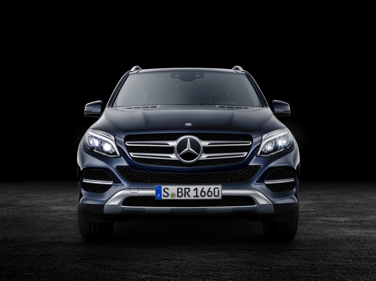 Mercedes GLE maakt zijn Nederlandse debuut in september en komt als plug-in hybride GLE 500e naar Nederland met 14% bijtelling.