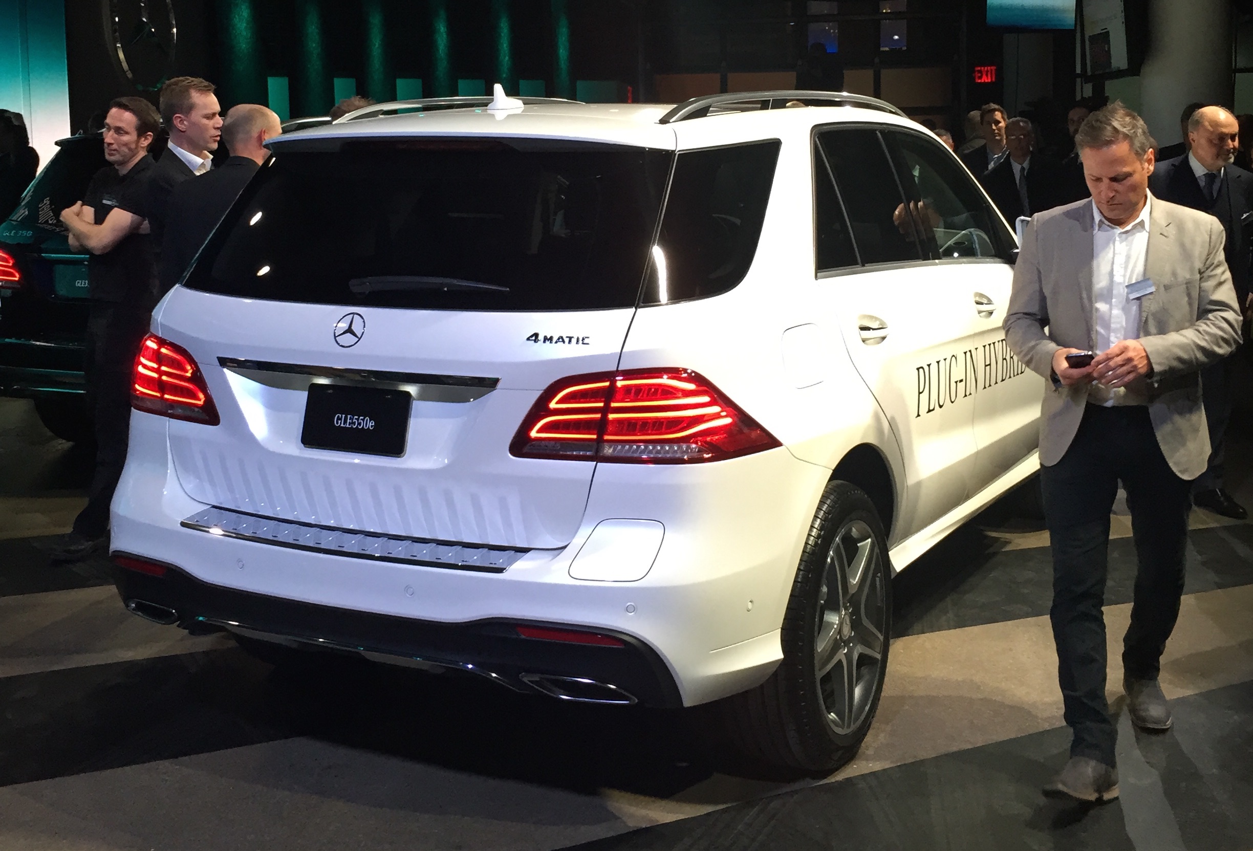 Mercedes GLE maakt zijn Nederlandse debuut in september en komt als plug-in hybride GLE 500e naar Nederland met 14% bijtelling.