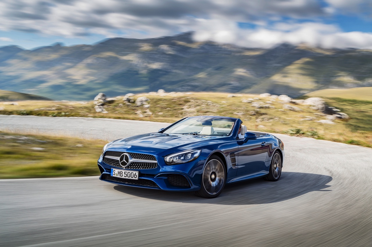 Prijzen en uitvoeringen nieuwe Mercedes SLC en SL facelift bekend gemaakt. Beide roadsters komen in april 2016 op de markt.