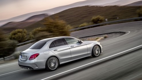 Nieuwe C-Klasse W205 van Mercedes-Benz nu officieel onthuld. Live presentatie op Auto Show in Detroit, januari 2014.