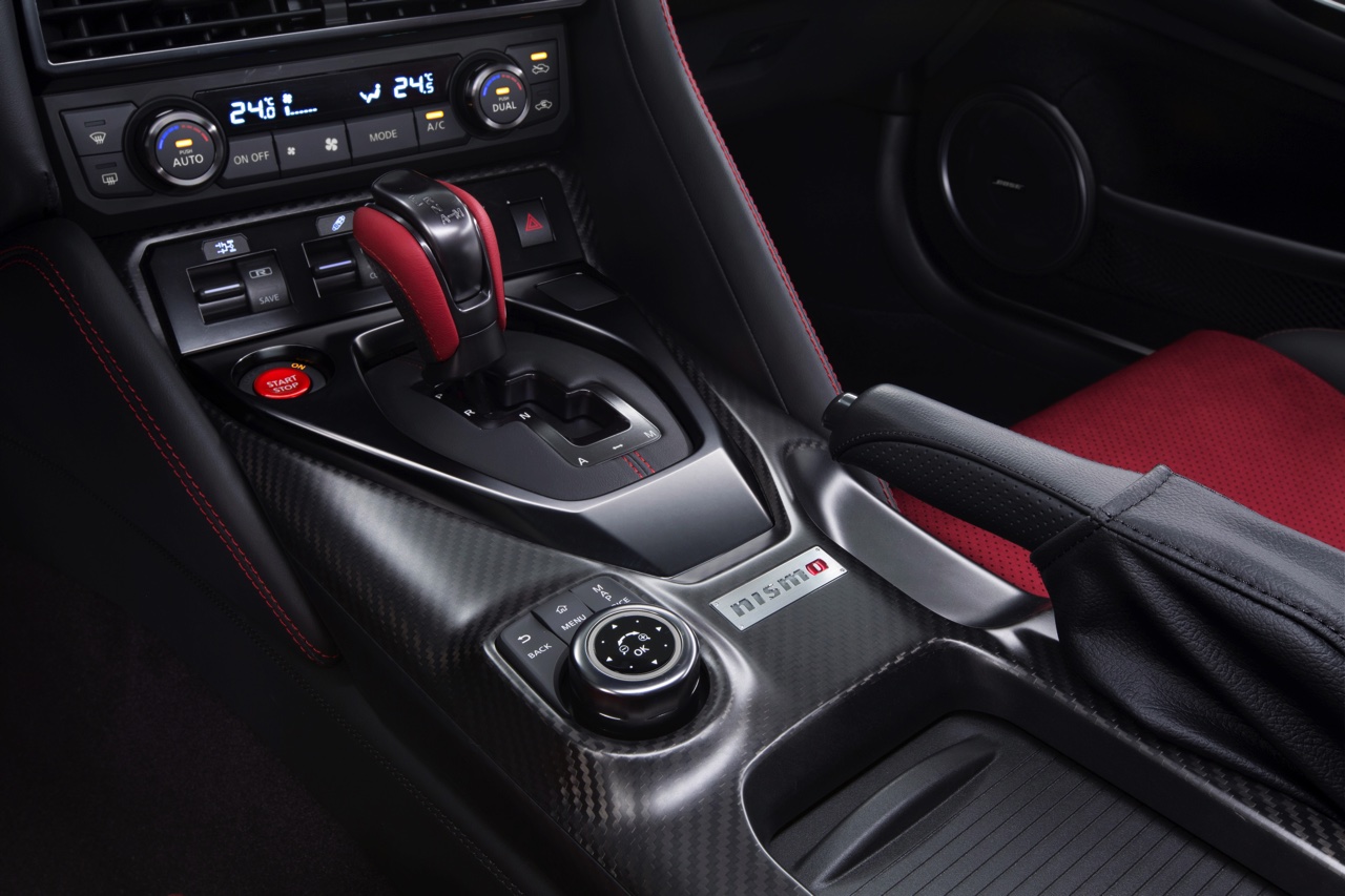 Nieuwe Nissan GT-R is nog sneller als NISMO. De 2017-uitvoering komt na de zomer op de markt met 600 pk en koolstofvezel upgrades.