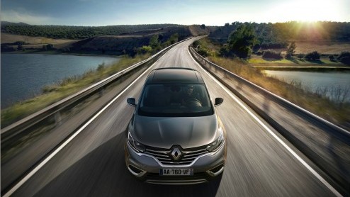 Alle details over de nieuwe generatie Renault Espace, die getransformeerd is van MPV naar crossover met vierwielbesturing, LED-verlichting en massagestoelen.