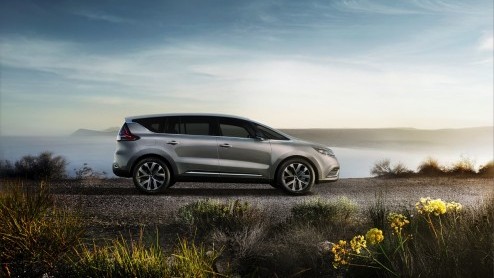Alle details over de nieuwe generatie Renault Espace, die getransformeerd is van MPV naar crossover met vierwielbesturing, LED-verlichting en massagestoelen.