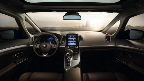 Alle details over de nieuwe generatie Renault Espace, die getransformeerd is van MPV naar crossover met vierwielbesturing, LED-verlichting en massagestoelen.
