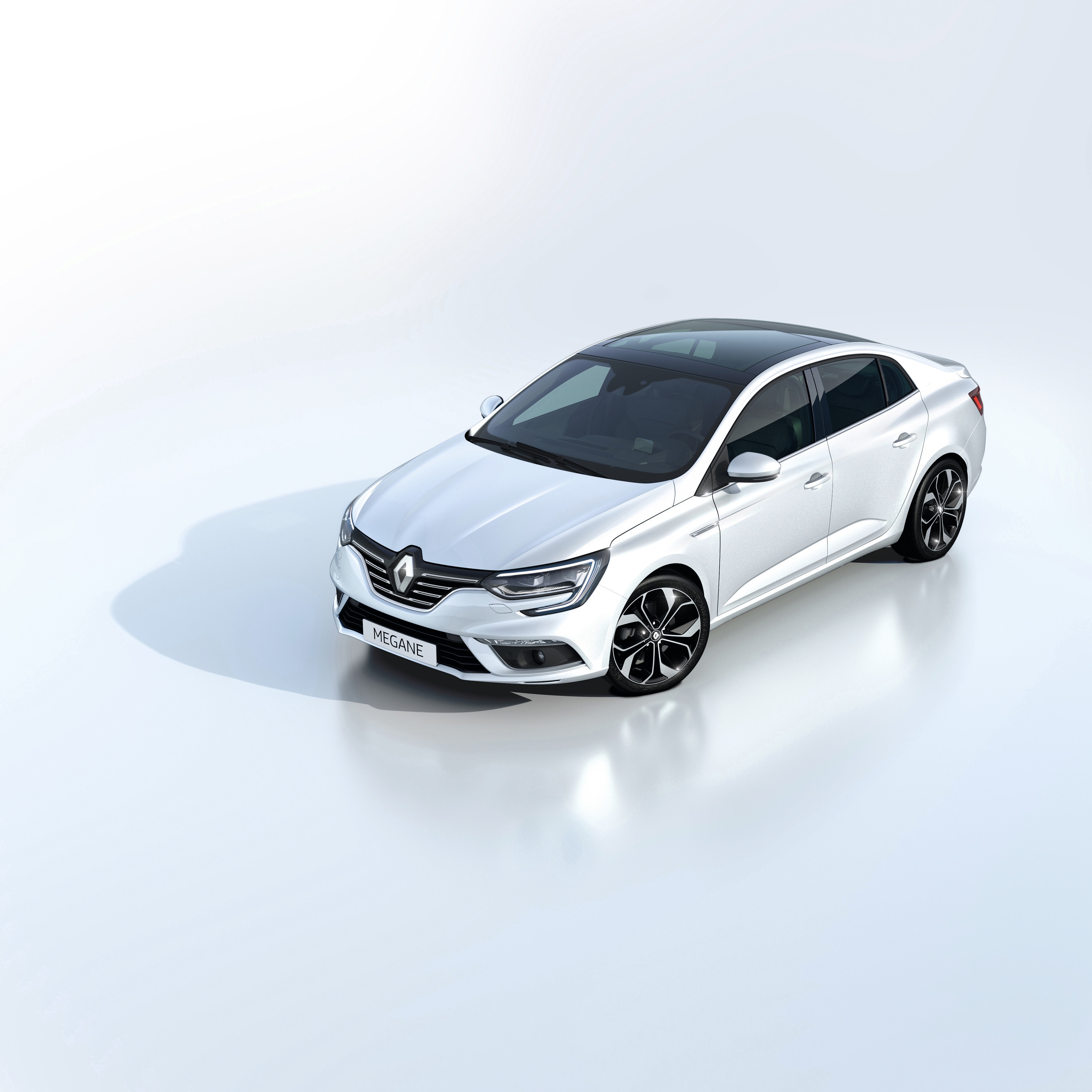 De nieuwe Renault Mgane laat zich nu ook zien als Grand Coup. Het is de chique benaming voor een sedan.