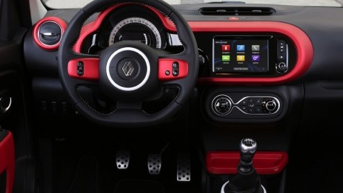 Nieuwe Renault Twingo 2014 autotest, we hebben een rij-impressie van de nieuwe Renault Twingo, gereden in Nantes, Frankrijk tijdens de introductie.