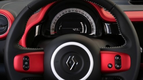 Nieuwe Renault Twingo 2014 autotest, we hebben een rij-impressie van de nieuwe Renault Twingo, gereden in Nantes, Frankrijk tijdens de introductie.