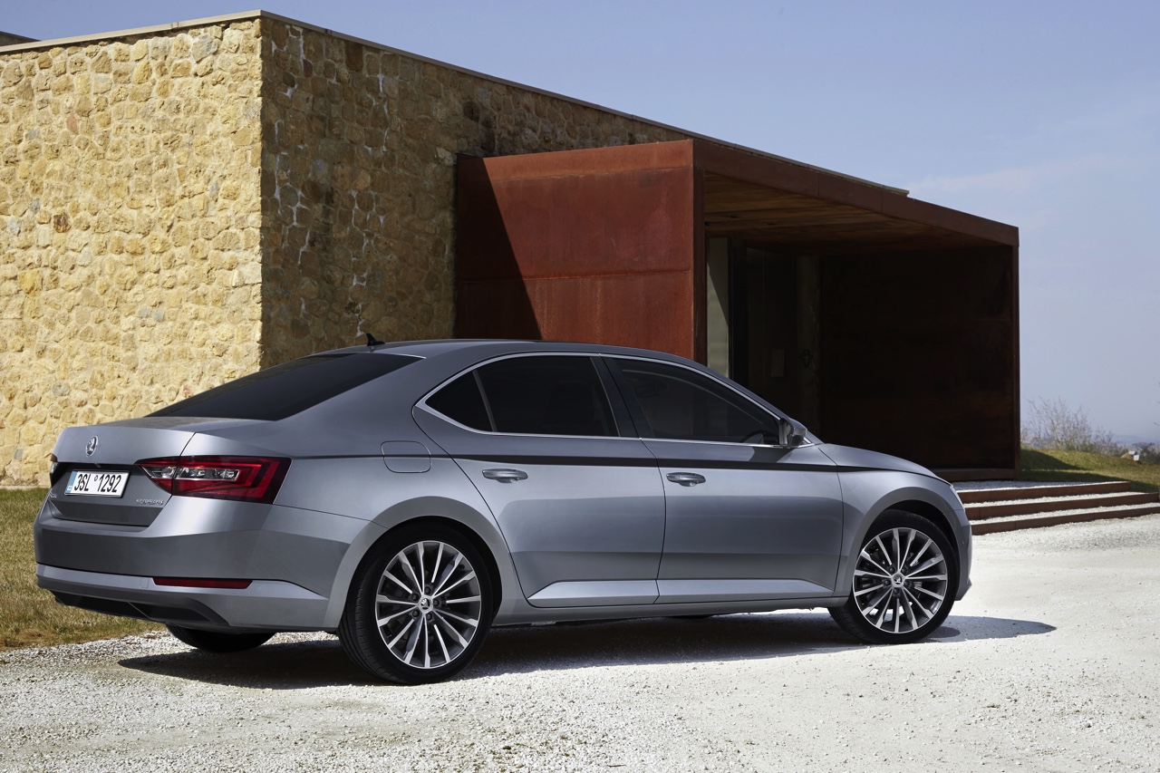 Nieuwe Skoda Superb getest: eerste indruk tijdens de persintroductie in Florence.