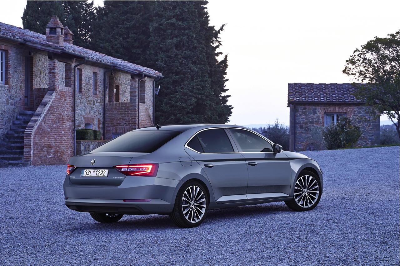 Nieuwe Skoda Superb getest: eerste indruk tijdens de persintroductie in Florence.
