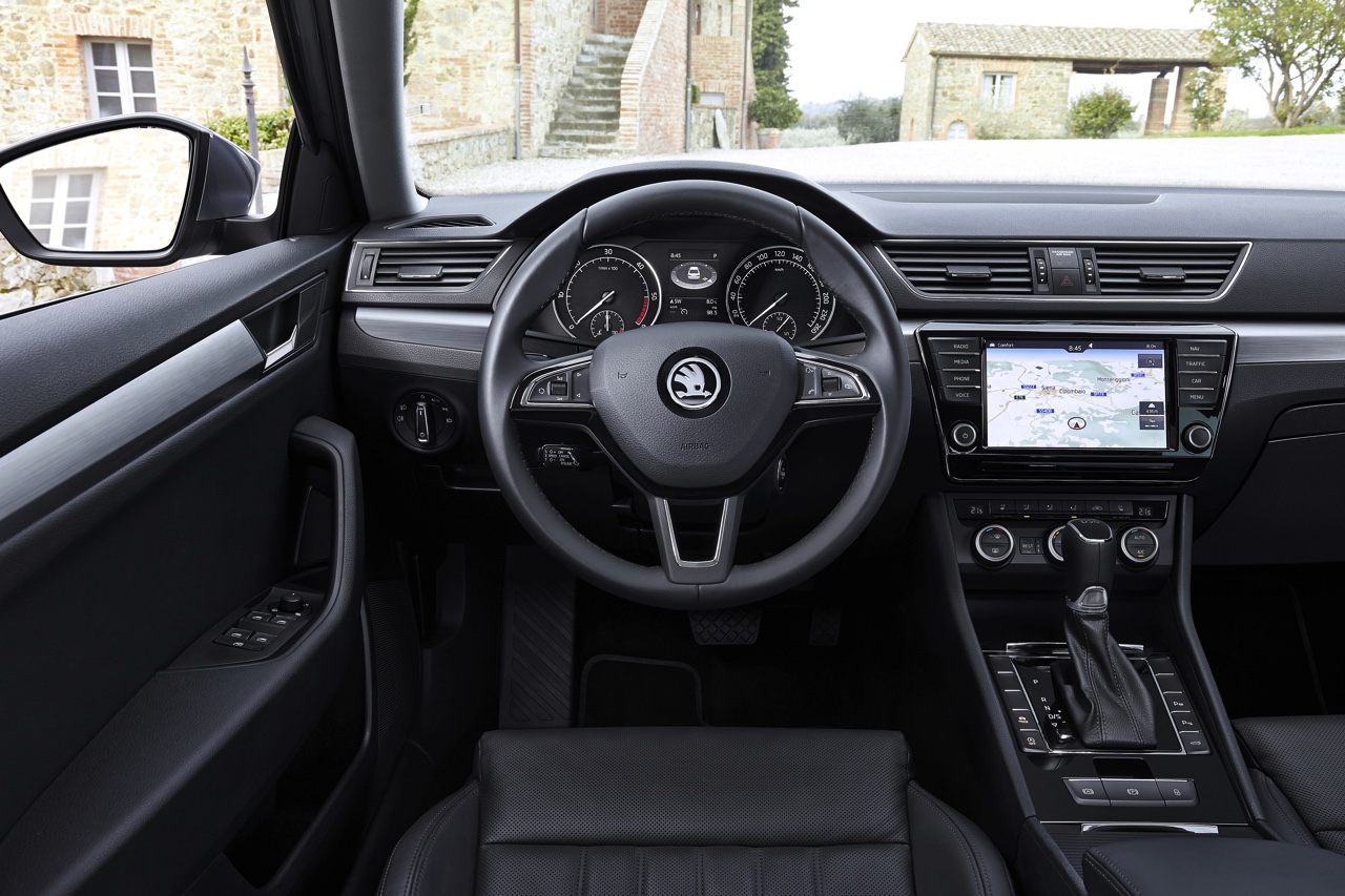 Nieuwe Skoda Superb getest: eerste indruk tijdens de persintroductie in Florence.