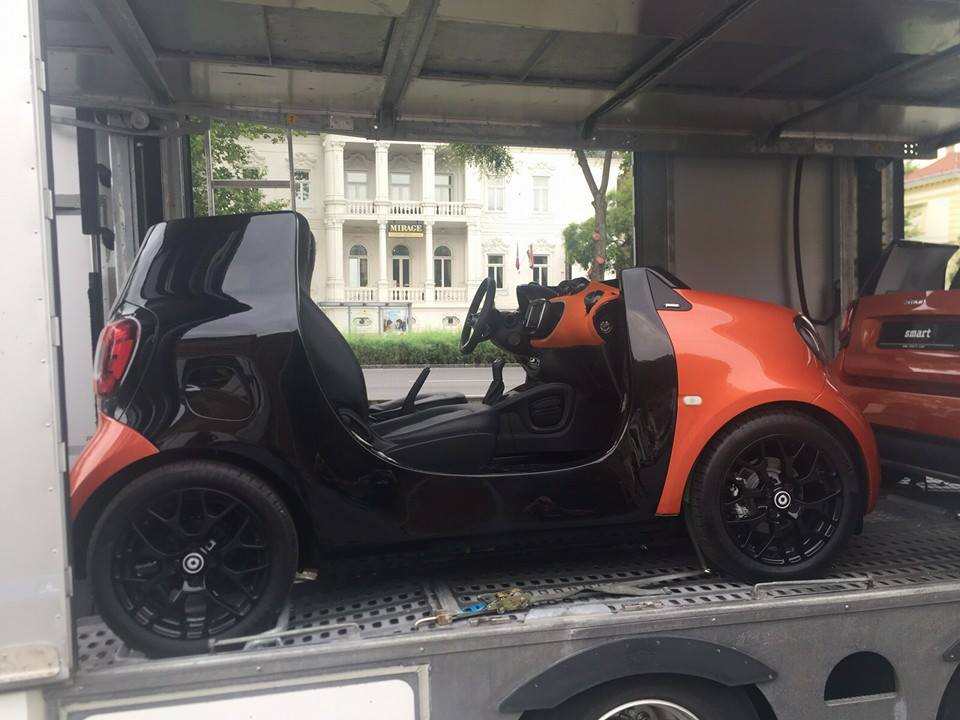 Smart crossblade 2015 gelekt voorafgaand aan smart times 2015 in Budapest.