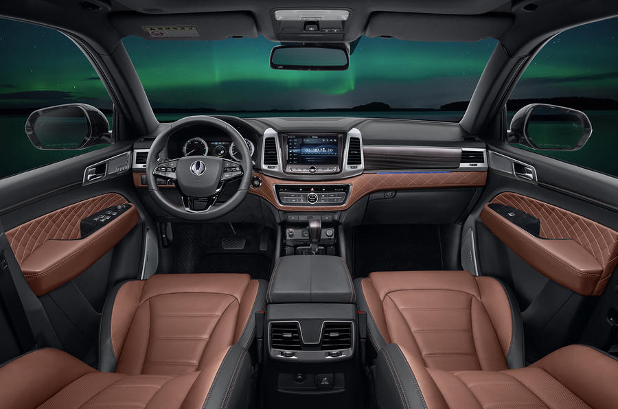 Begin deze week kregen we al de eerste beelden en informatie, maar nu heeft SsangYong de nieuwe Rexton in alle volledigheid onthuld.