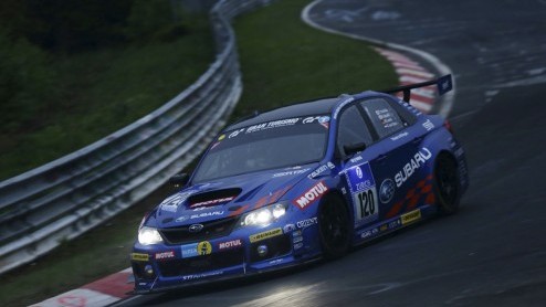 Test nieuwe Subaru WRX STI. We hebben gereden met de Subaru WRX STI Sport Executive met 2,5 liter turbo boxermotor, goed voor 300 pk en meer dan 400 Nm.